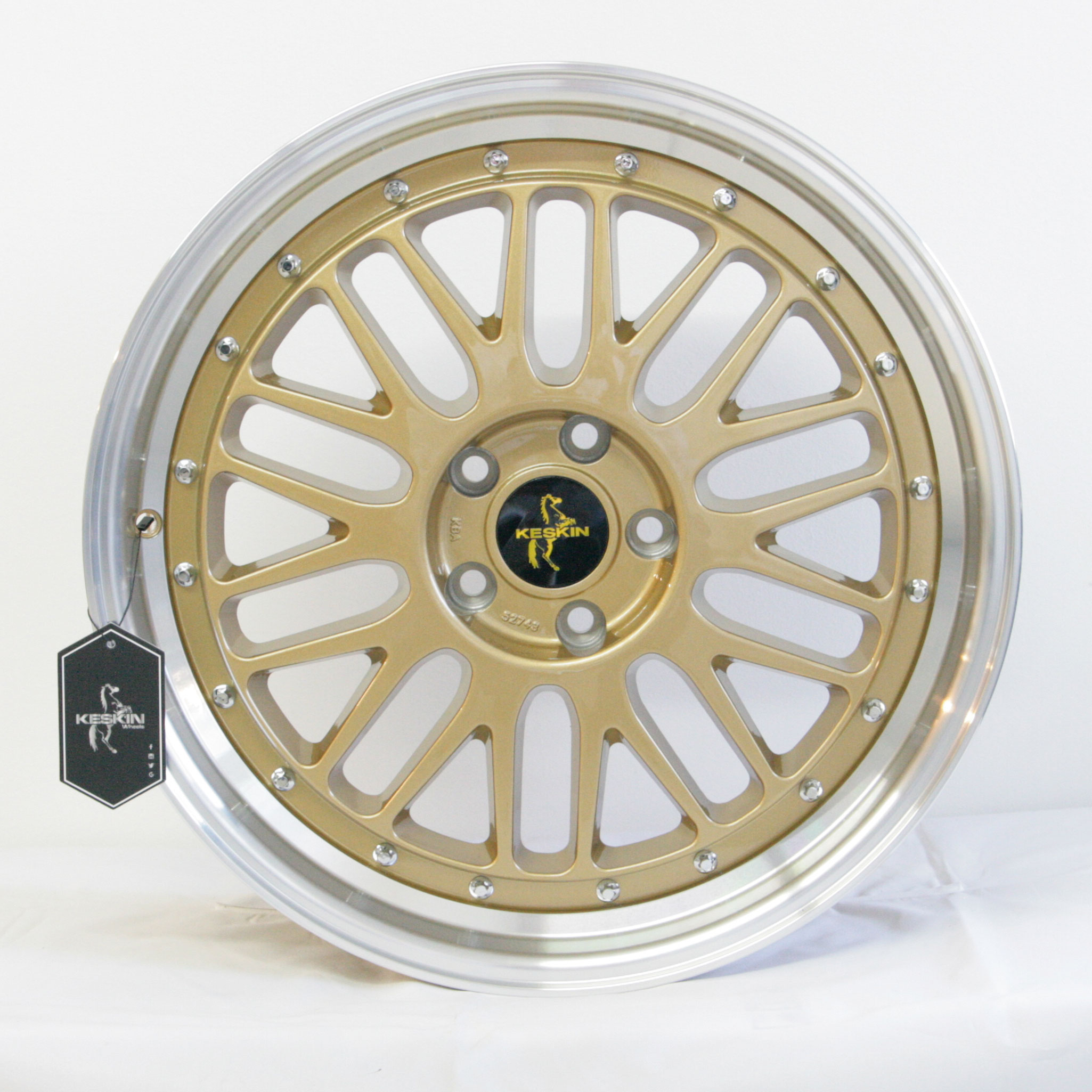 19 Zoll Keskin KT22 Le Mans Retro Gold Alufelgen für Ford Focus ST IV Typ DEH